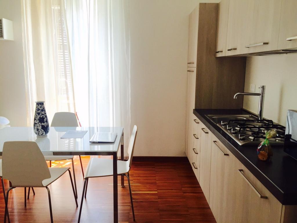 Casa Vacanza Colosseo ローマ 部屋 写真