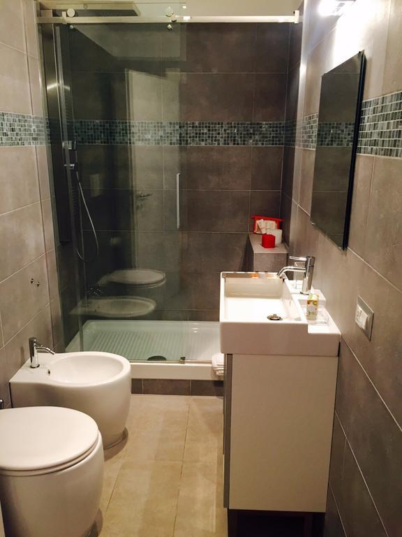 Casa Vacanza Colosseo ローマ 部屋 写真